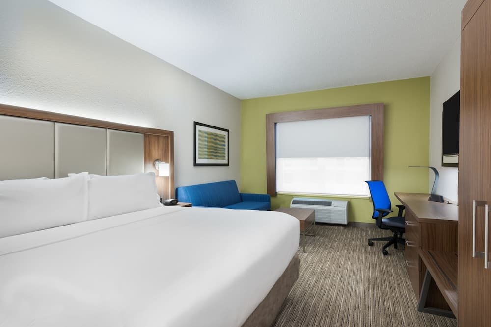 Holiday Inn Express & Suites Columbus Airport East by IHG