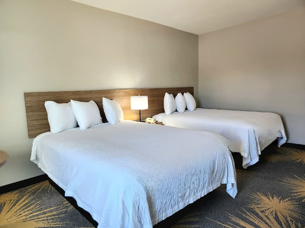 Days Inn by Wyndham LaPlace- New Orleans