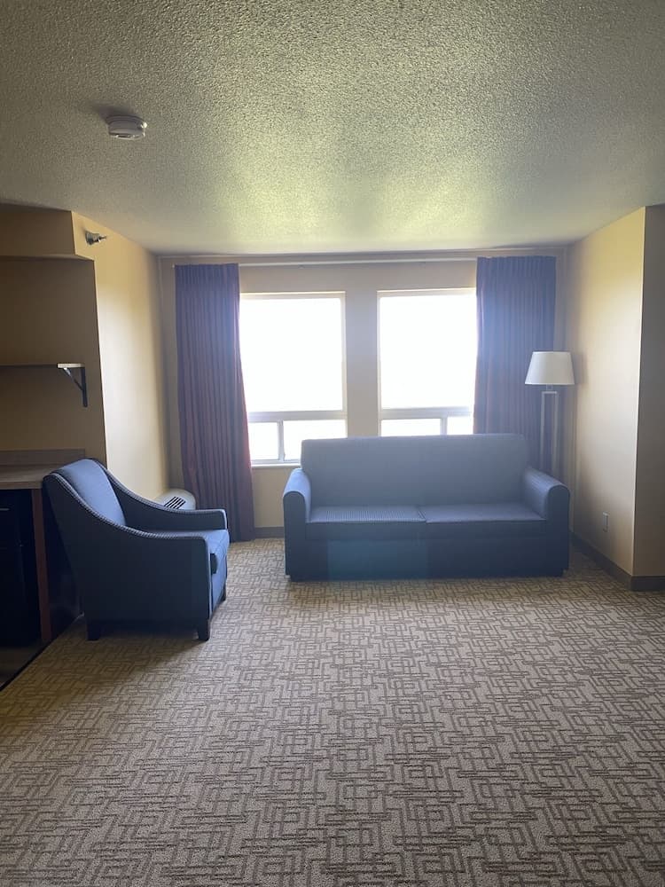 Super 8 by Wyndham Jackson MN