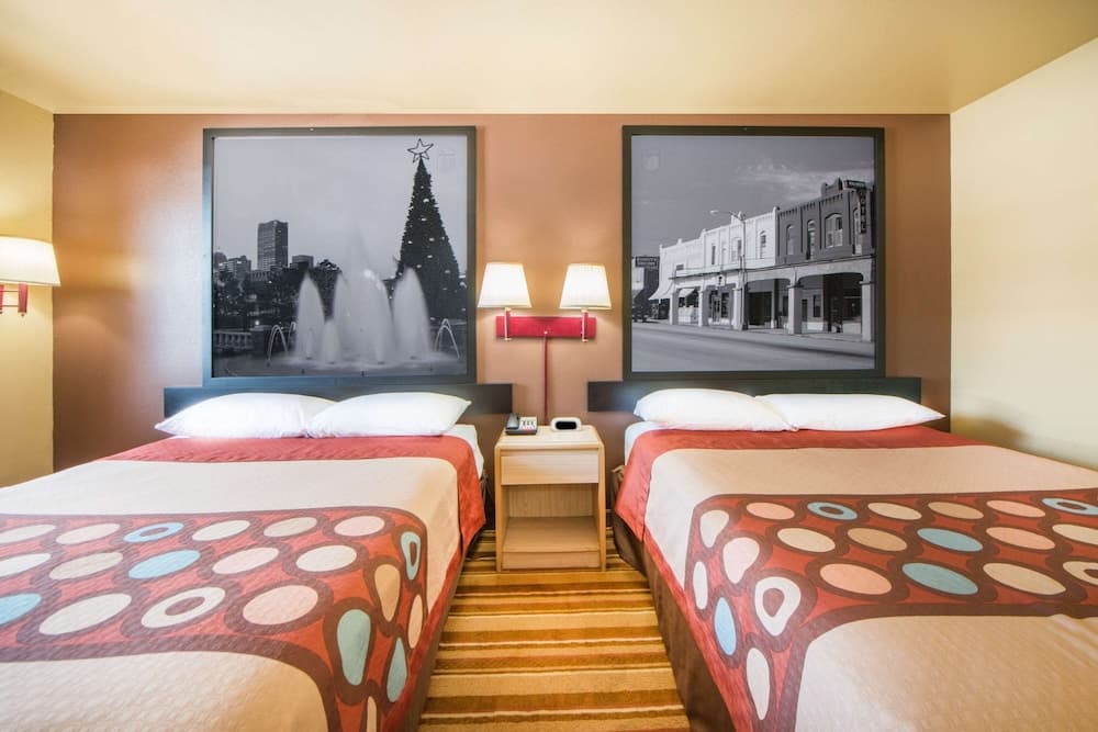 Super 8 by Wyndham Big Cabin/Vinita Area