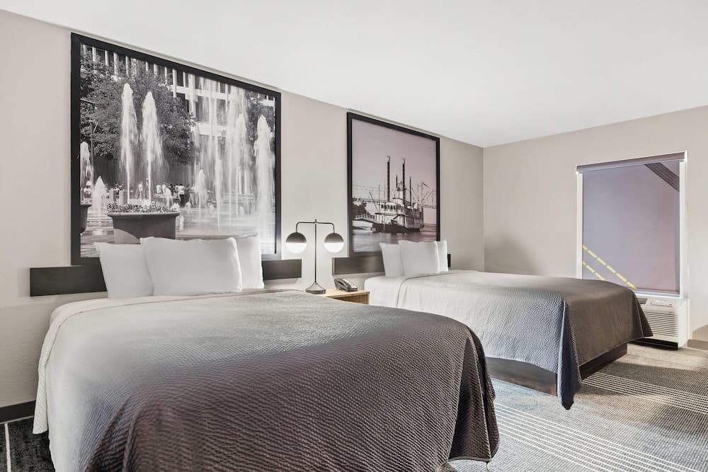 Super 8 by Wyndham Harrison AR