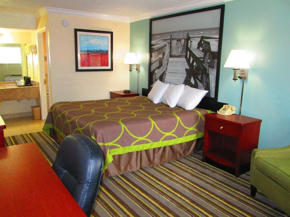 Super 8 by Wyndham Ft Walton Beach