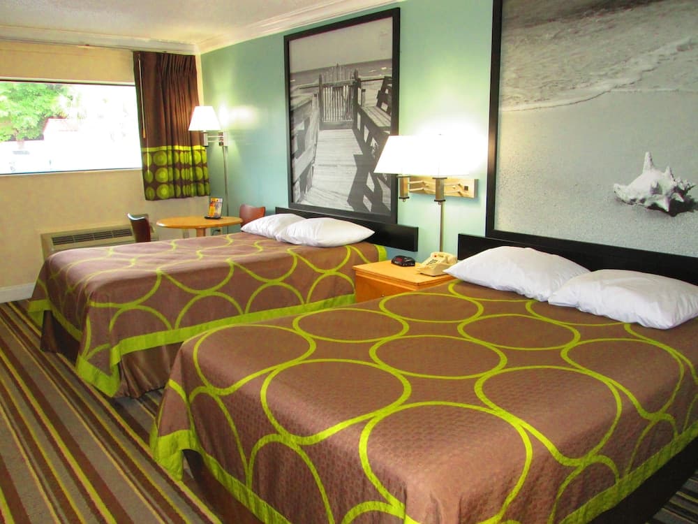 Super 8 by Wyndham Ft Walton Beach