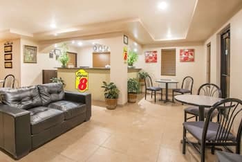 Super 8 by Wyndham Colby