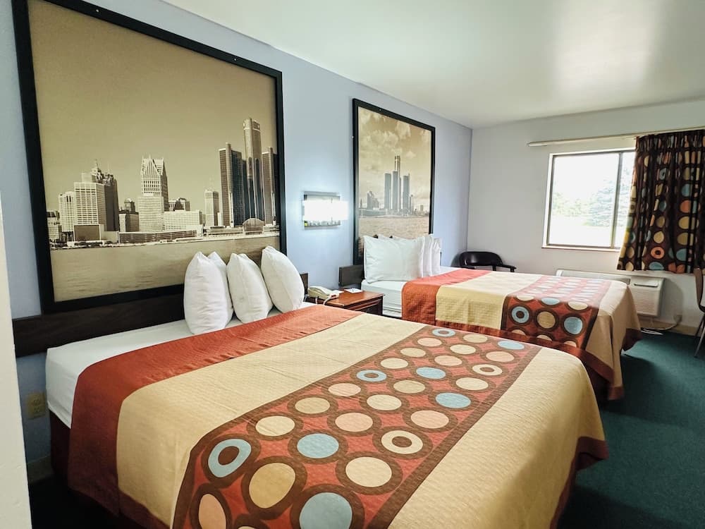 Super 8 by Wyndham Imlay City