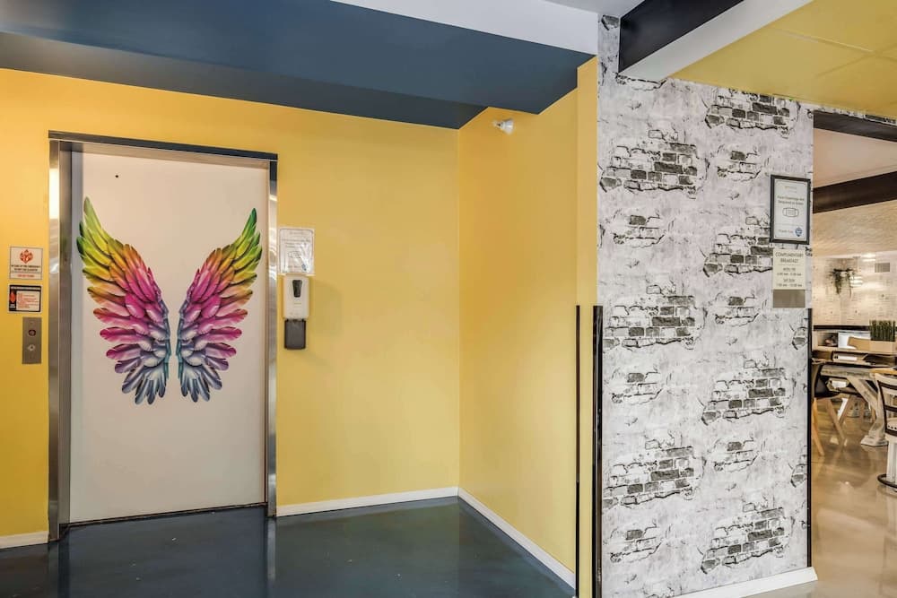 Clarion Pointe Tallahassee-State Capitol