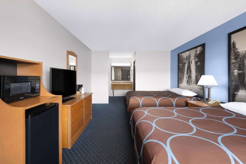 Super 8 by Wyndham Susanville