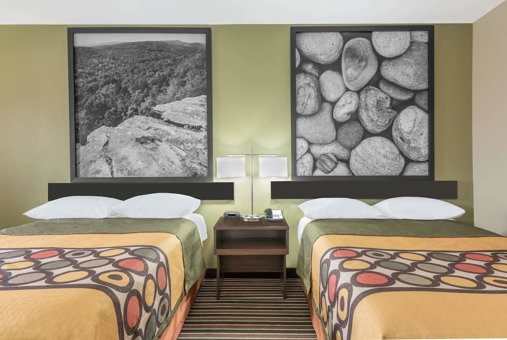 Super 8 by Wyndham Bryant Little Rock Area