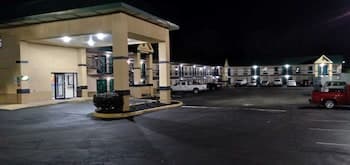 Super 8 by Wyndham Columbia