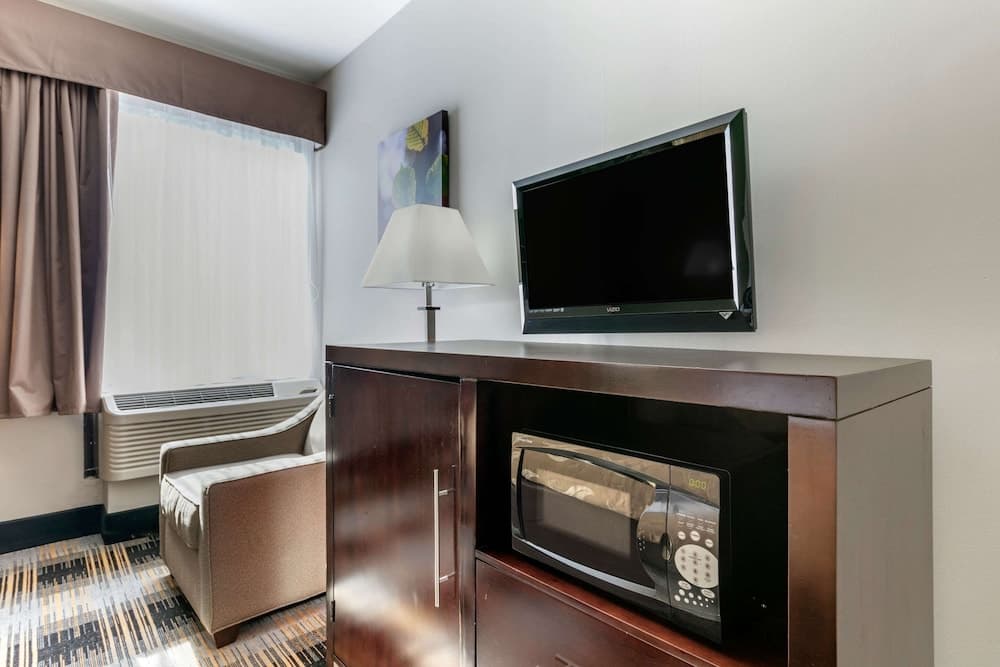 Quality Inn Cape Girardeau North