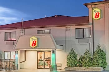 Super 8 by Wyndham Niagara Falls NY