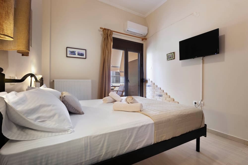 Mpalkoni Sti Monemvasia