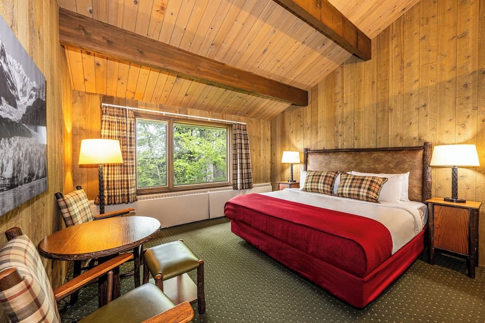 Glacier Bay Lodge