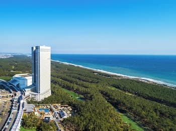 Phoenix Seagaia Ocean Tower