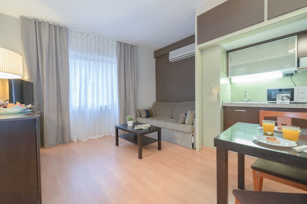 Senator Barcelona Apartments