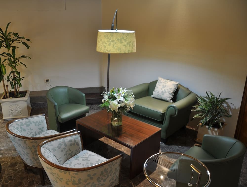 Hotel Solans Carlton