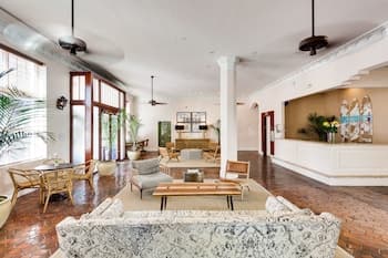 Clinton Hotel South Beach