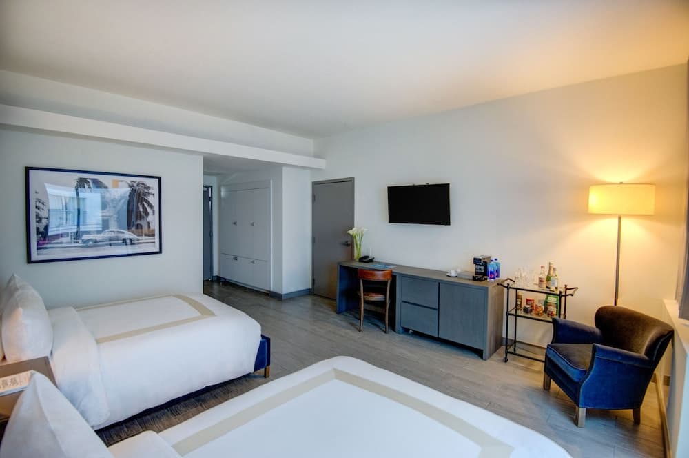 Clinton Hotel South Beach