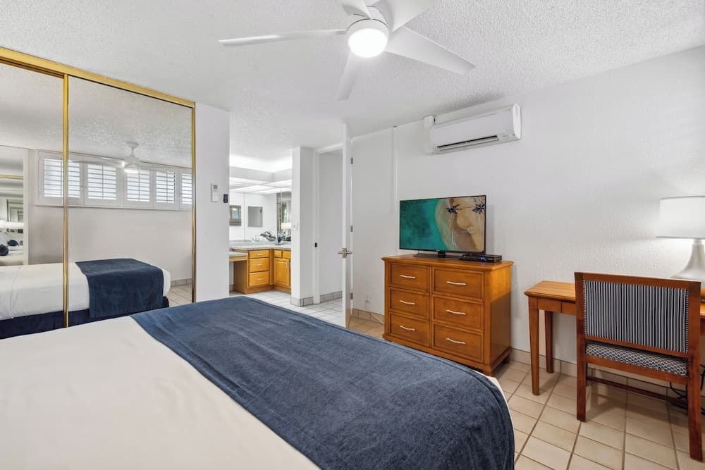 Maui Schooner Resort