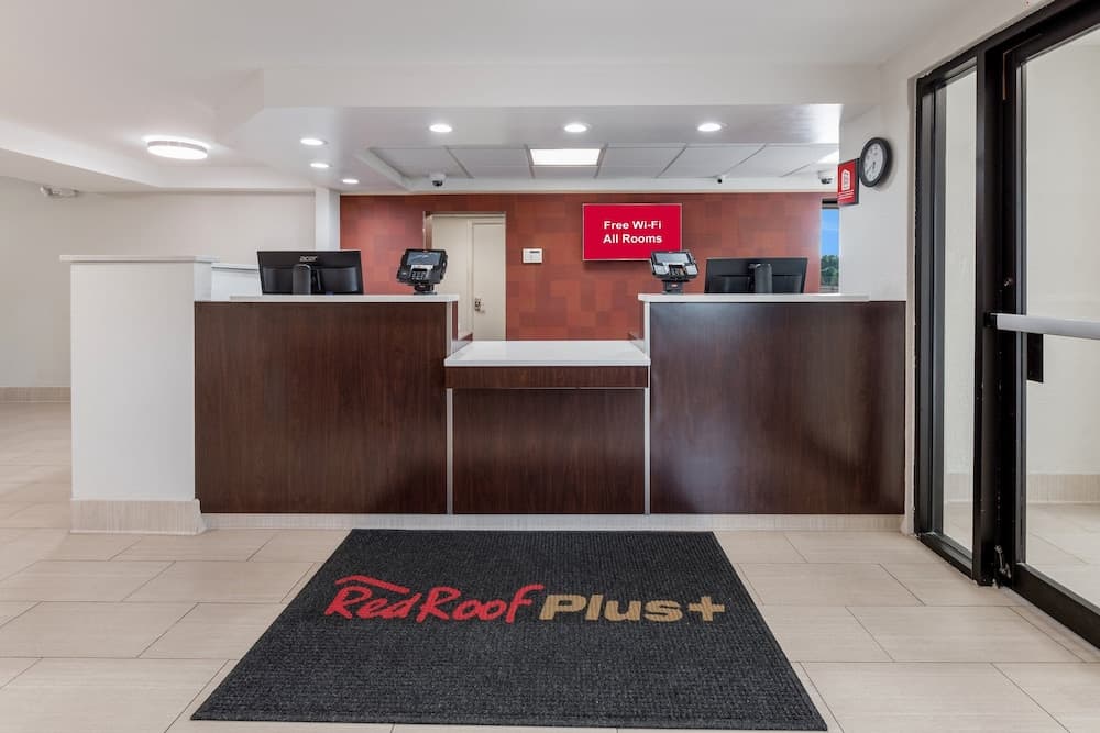 Red Roof Inn PLUS+ Columbus - Worthington