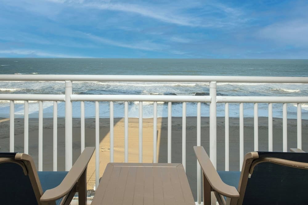 Courtyard by Marriott Virginia Beach Oceanfront/North 37th Street
