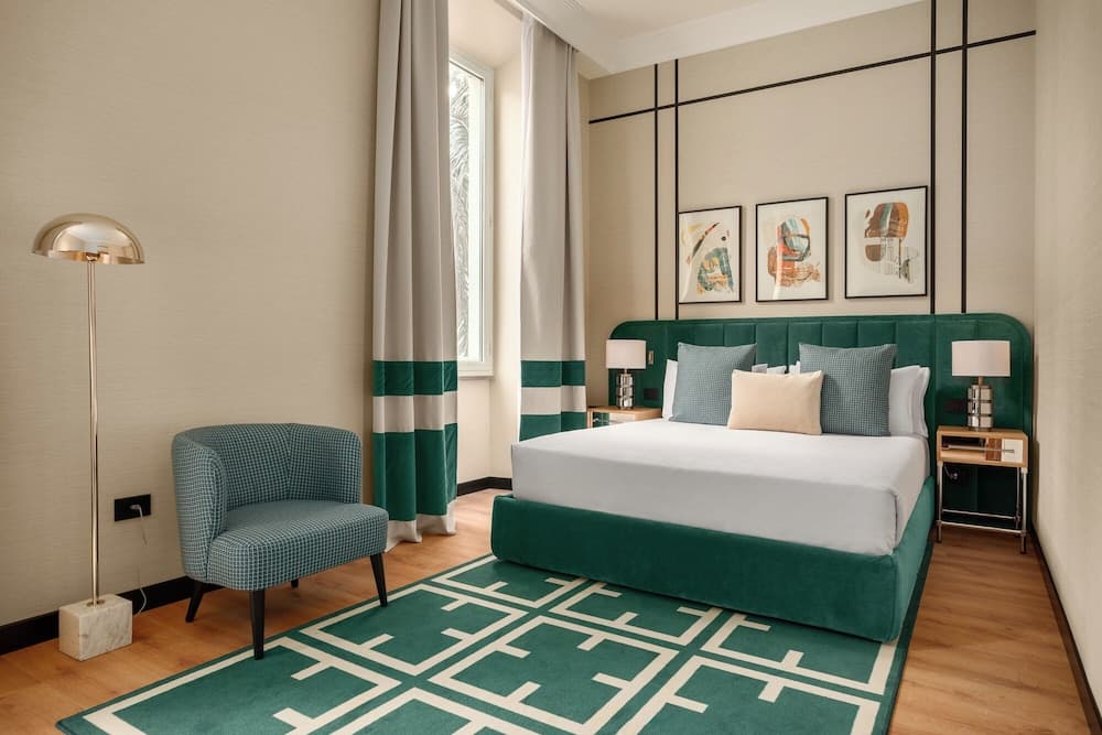 Room Mate Collection Mia, Rome Colosseum