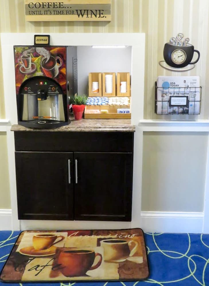 Rodeway Inn Logan International Airport