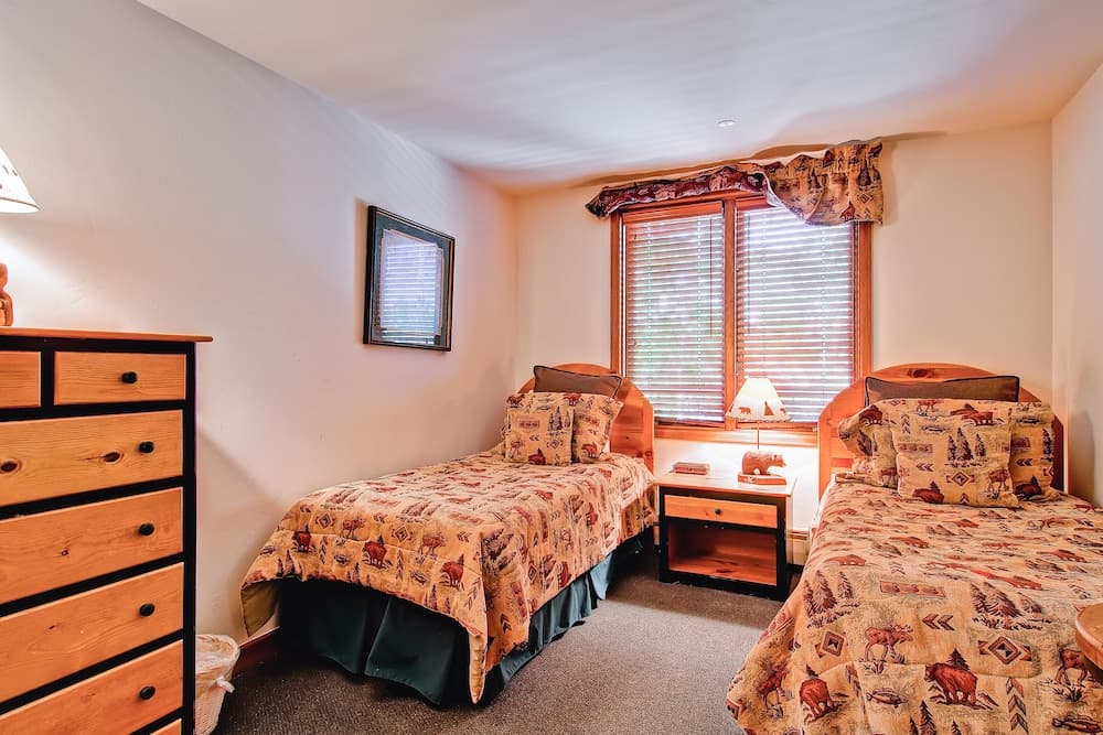 Highlands Area by East West Hospitality