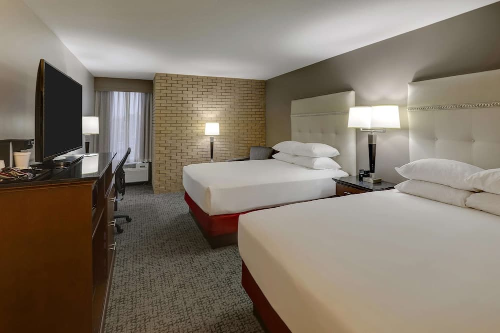 Drury Inn & Suites Columbus Dublin