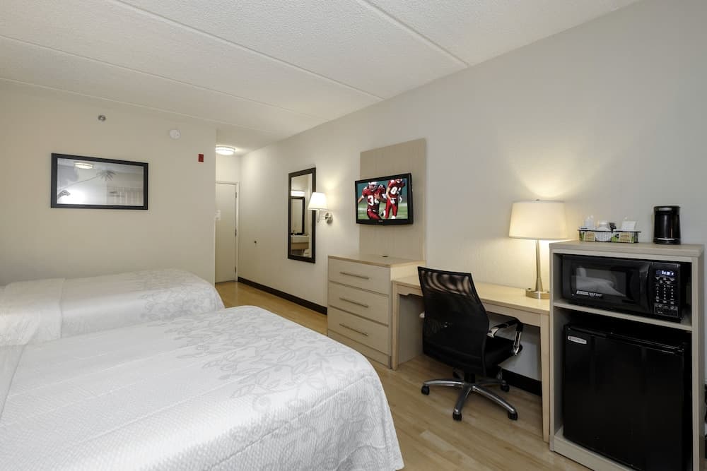 Red Roof Inn PLUS+ Gainesville