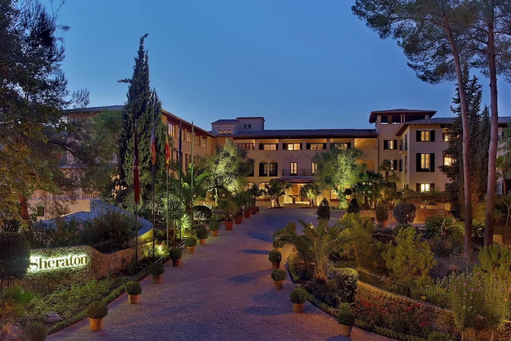 hotel image