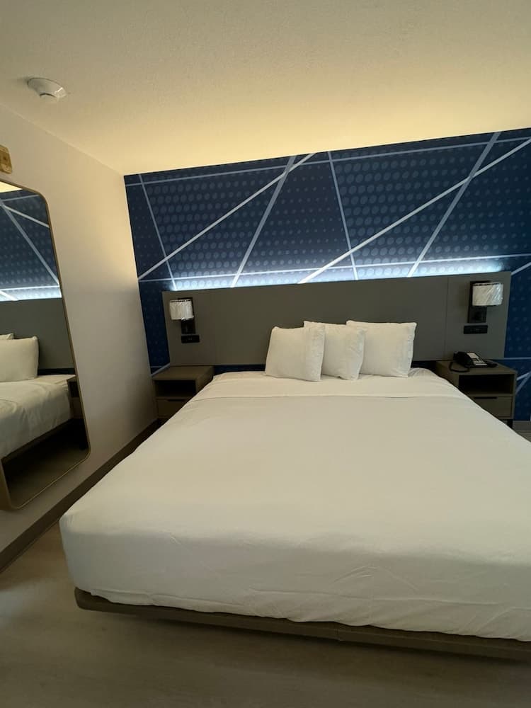 Halsted Inn and Suites Harvey - Chicago Southland