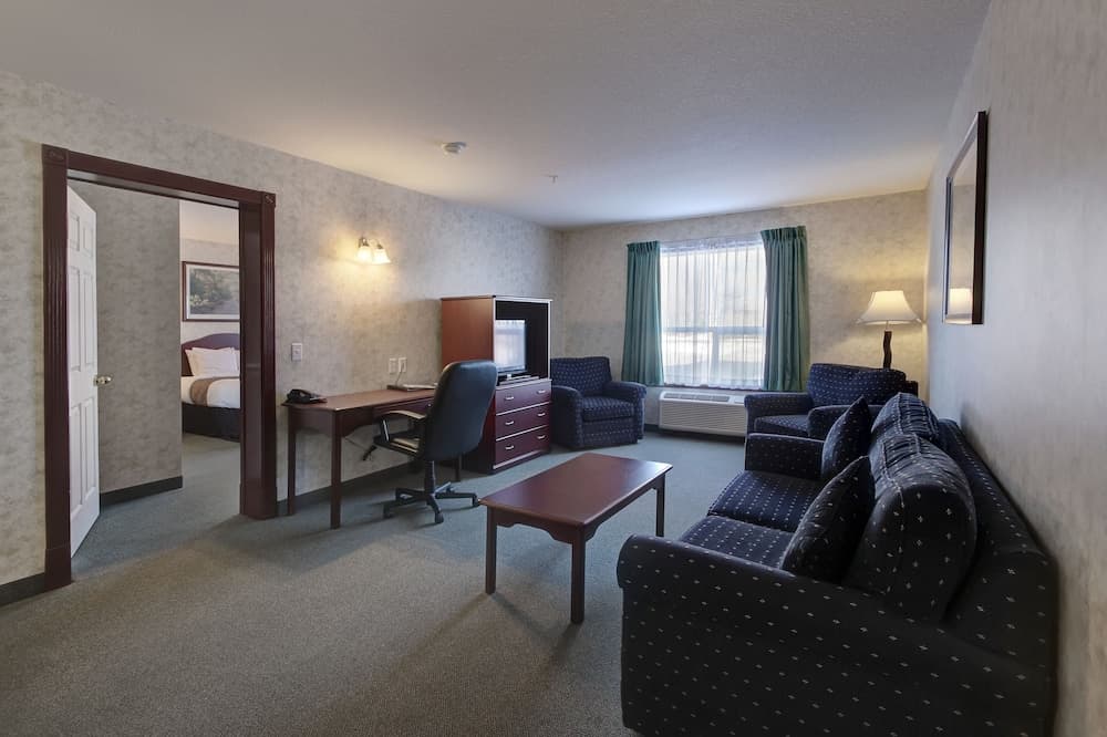Ramada by Wyndham Nisku Edmonton Airport