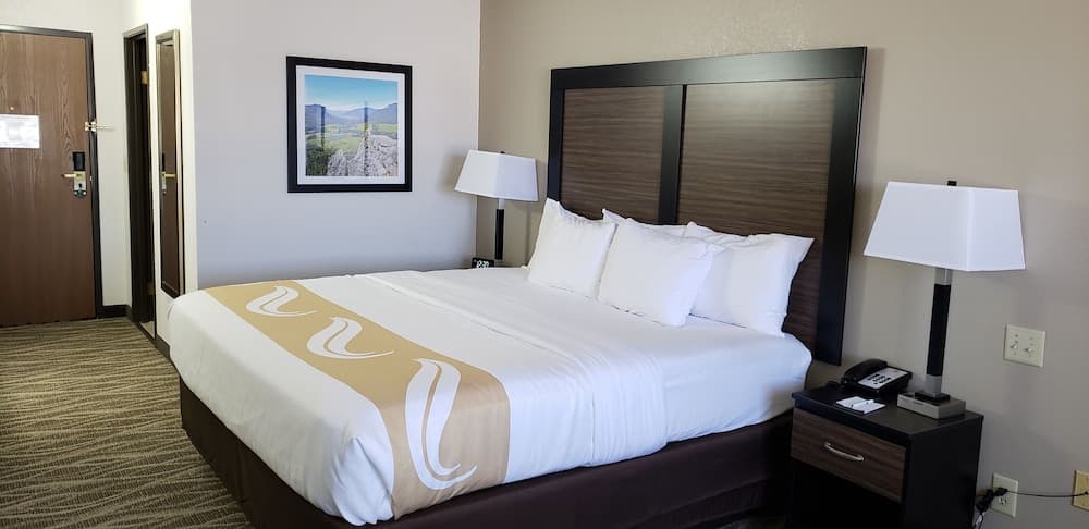 Quality Inn & Suites South Fork