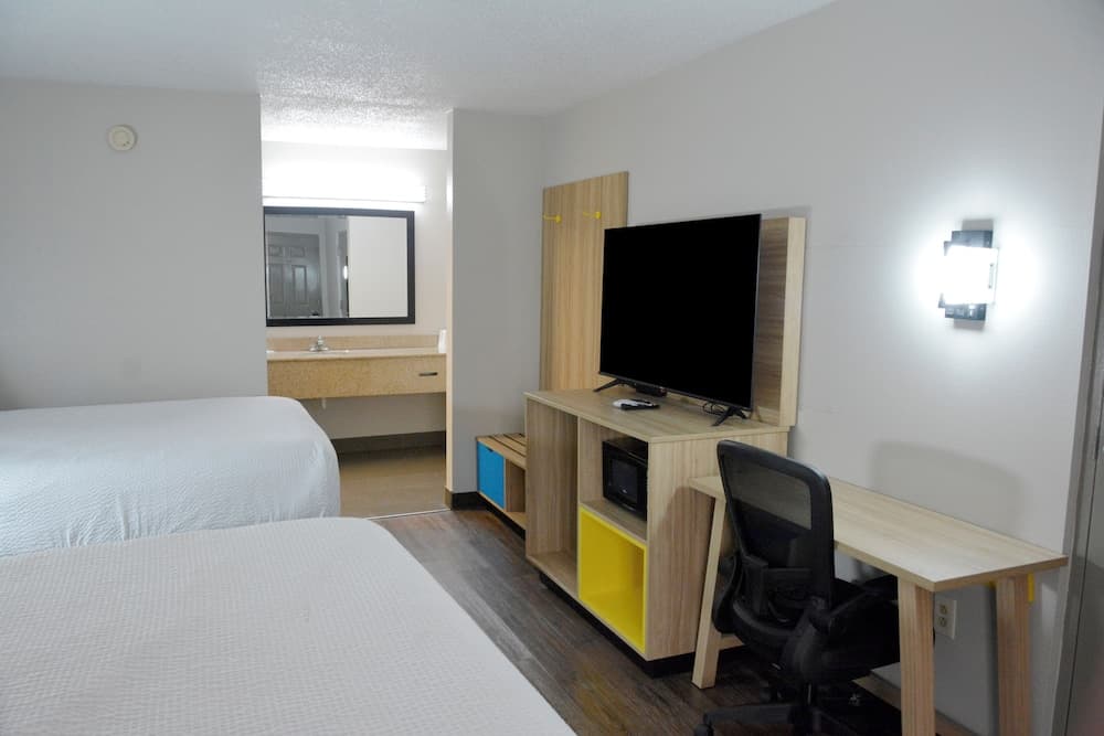 Days Inn by Wyndham Oak Grove/Ft. Campbell