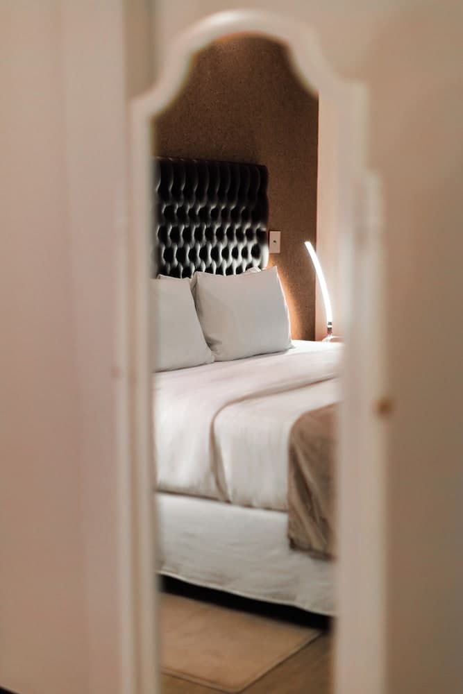 Casa Bonita Hotel & Luxury Residence