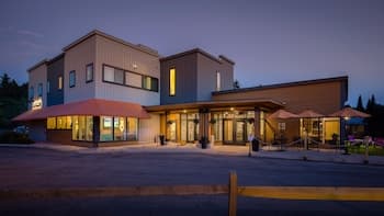 Sun & Ski Inn And Suites