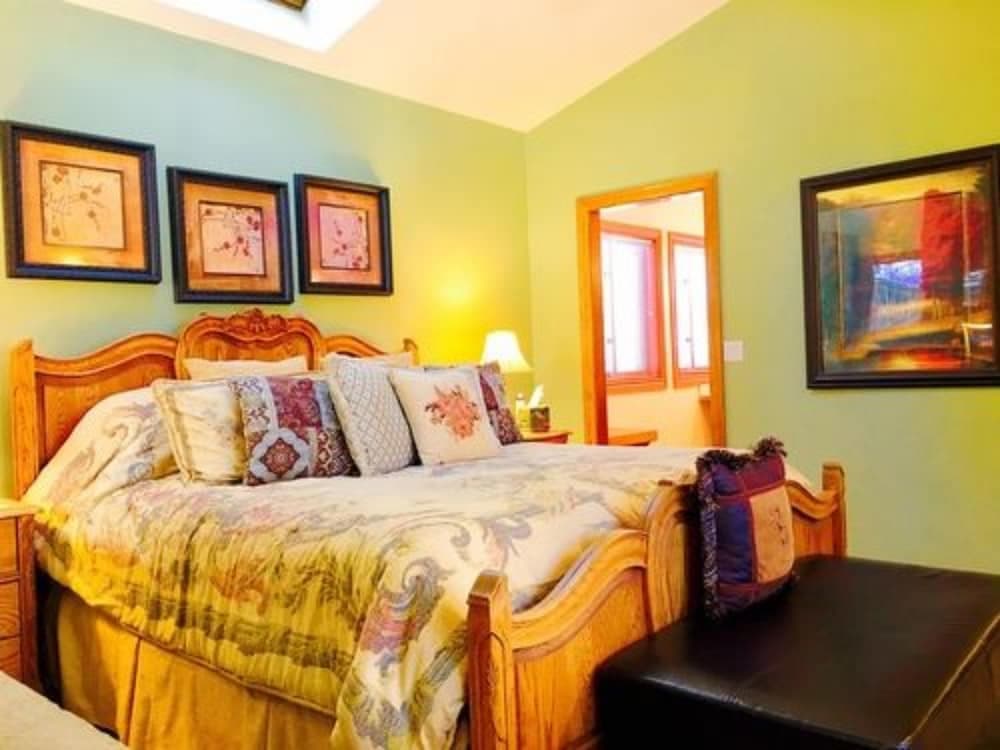 Meadow Creek Mountain Lodge and Event Center