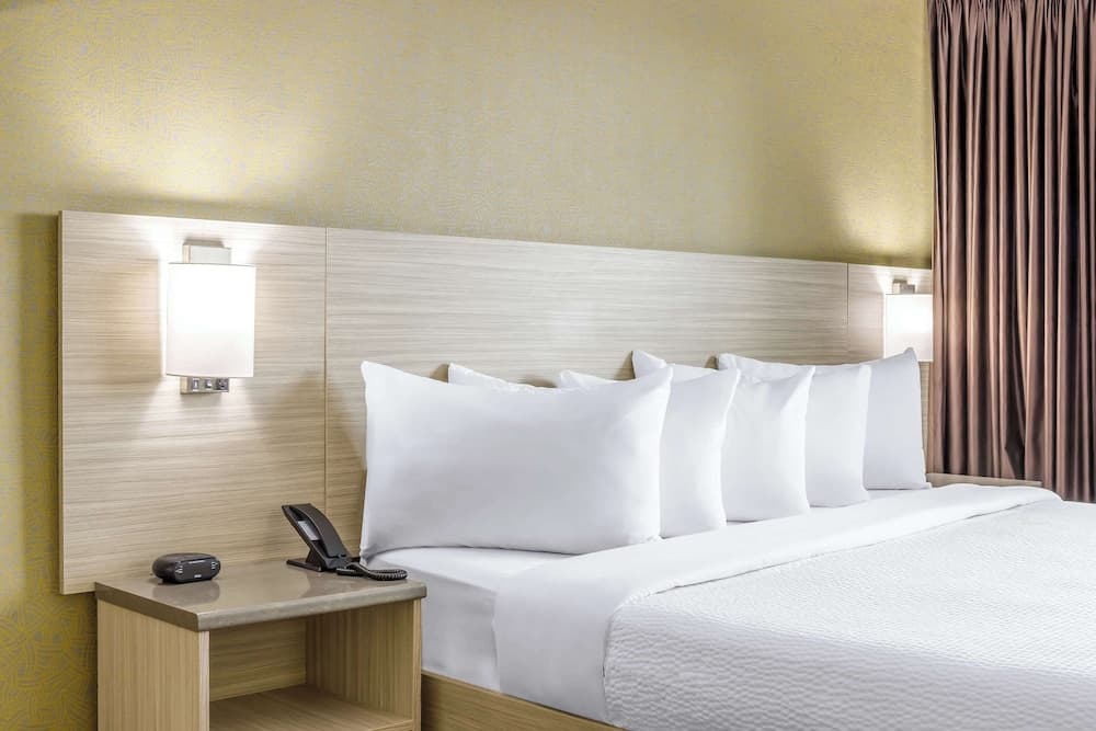 Motel 6 Niagara Falls, ON – Near the Falls