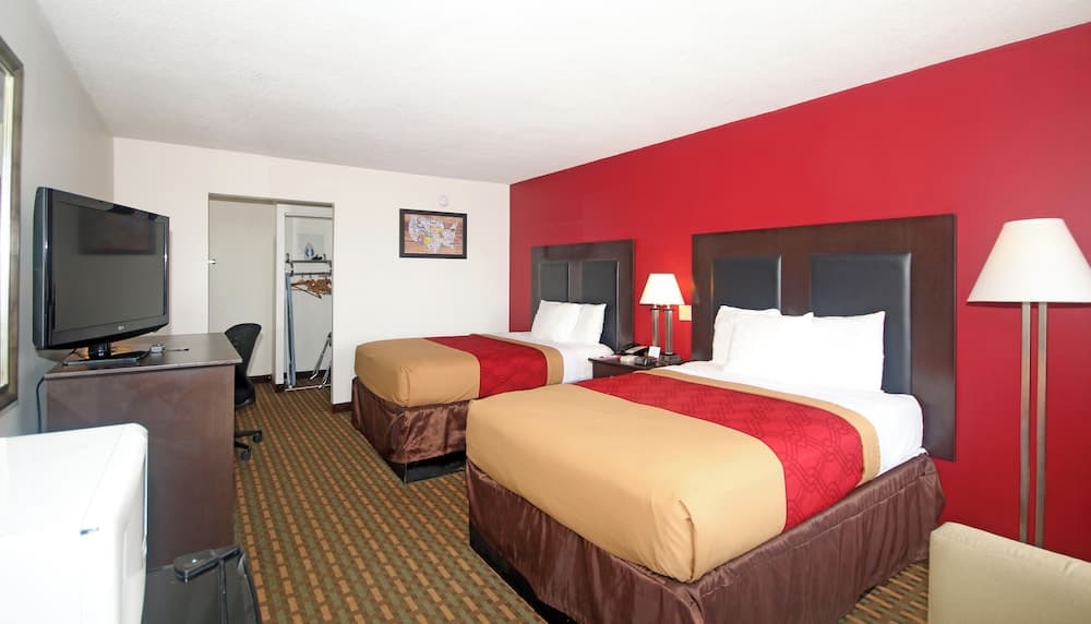 Americas Best Value Inn Pilot Mountain