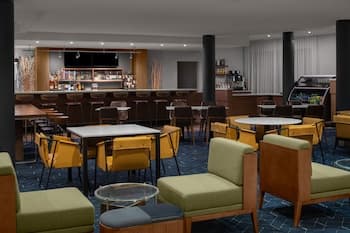 Courtyard by Marriott Los Angeles Burbank Airport