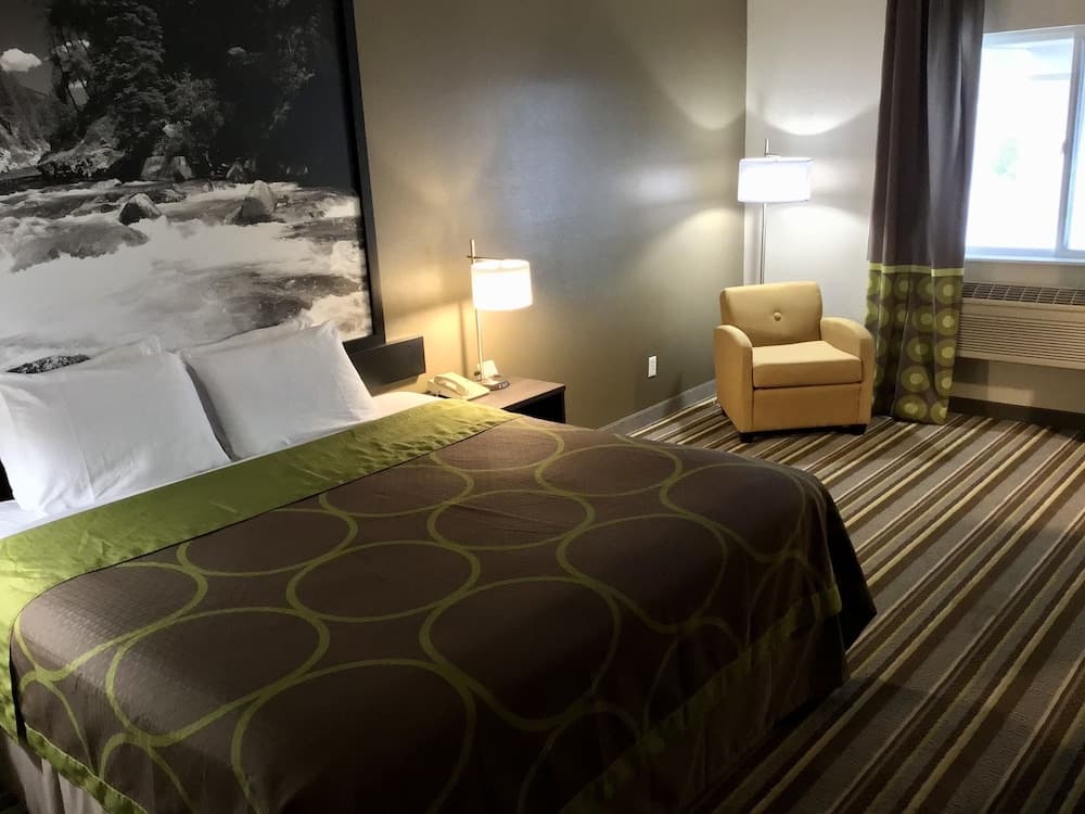 Super 8 by Wyndham Blackfoot