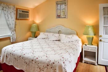 Shorelands Guest Resort and Cottages