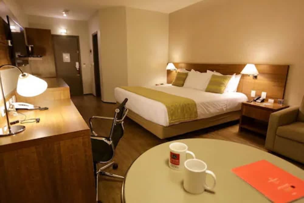 Comfort Suites Flamboyant