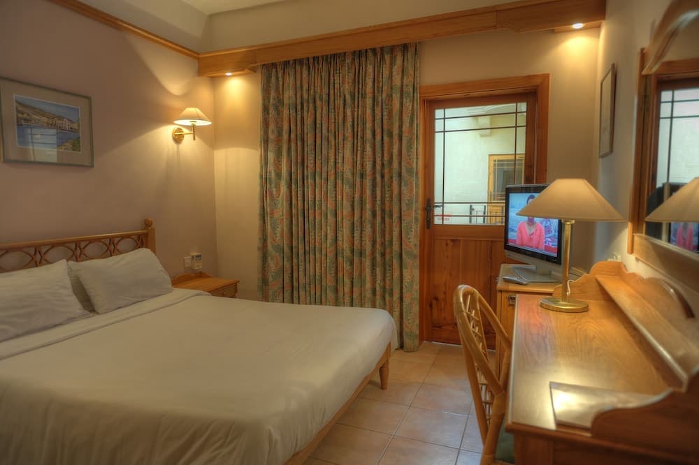 Saint Patrick's Hotel