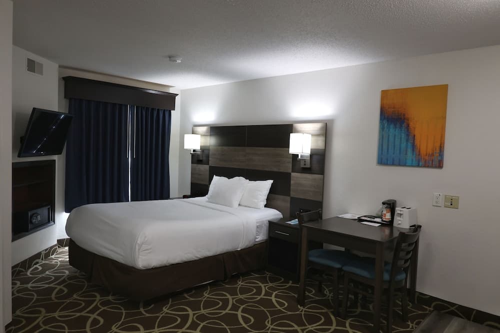 MainStay Suites Madison Airport