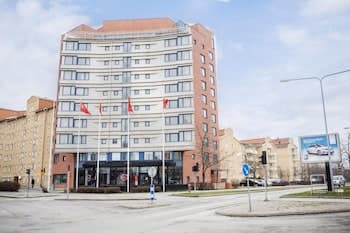 2Home Hotel Apartments