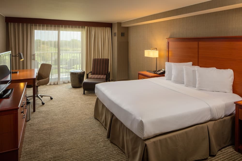 Eaglewood Resort and Spa