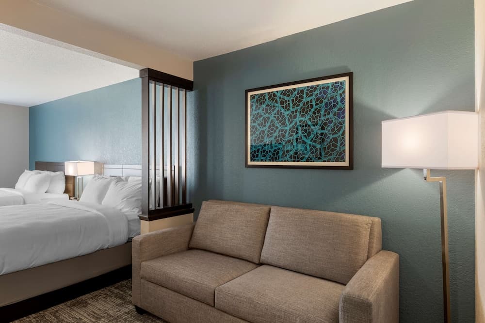 Best Western Watertown Inn and Suites