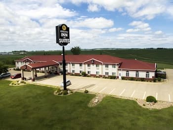 Urbana Inn & Suites